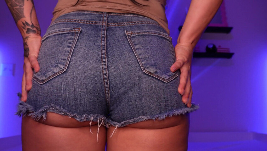 ShotsofSimone - Sexy Jean Shorts Scratching & Tapping