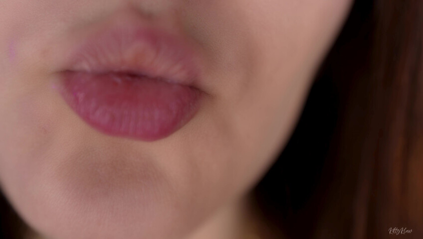 KittyKlaw ASMR - 5 April 2026 - Kissing & Lens Licking