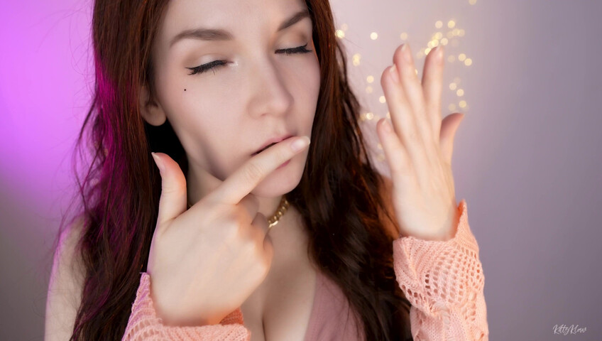 KittyKlaw ASMR - 5 April 2026 - Kissing & Lens Licking