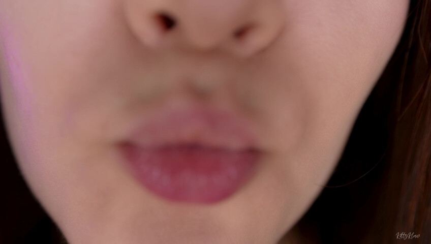 KittyKlaw ASMR - 5 April 2026 - Kissing & Lens Licking