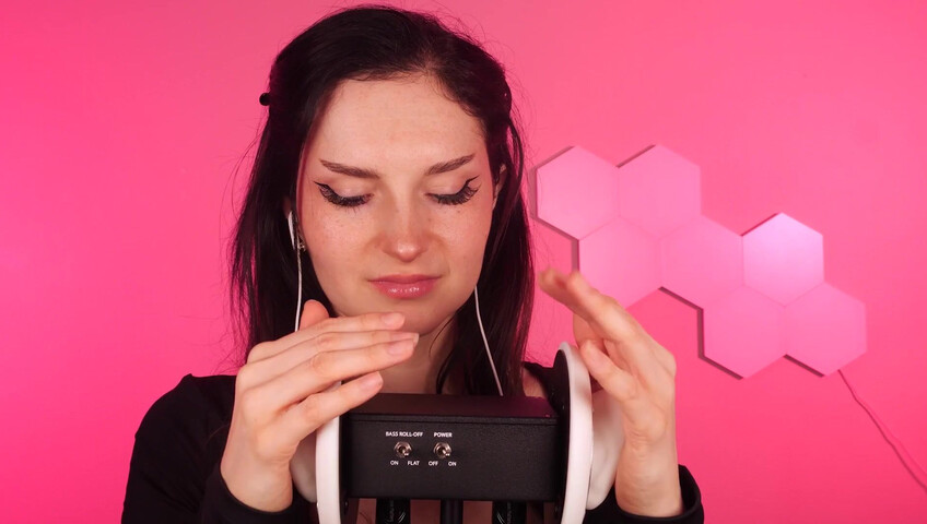 Busy b ASMR - 2 de abril de 2026 - Masaje de orejas con y sin guantes