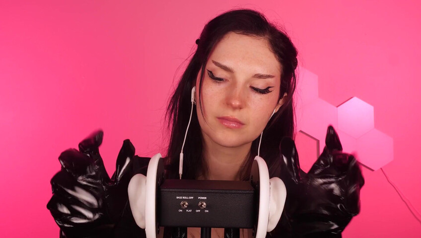 Busy b ASMR - 2 de abril de 2026 - Masaje de orejas con y sin guantes