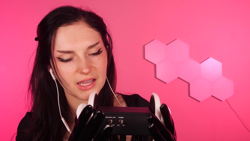 Busy b ASMR - 2 de abril de 2026 - Masaje de orejas con y sin guantes