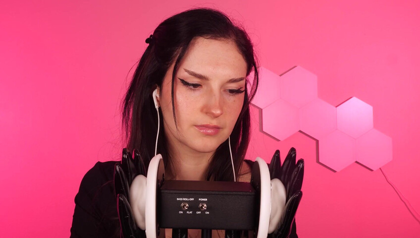 Busy b ASMR - 2 de abril de 2026 - Masaje de orejas con y sin guantes