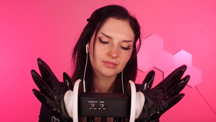 Busy b ASMR - 2 de abril de 2026 - Masaje de orejas con y sin guantes
