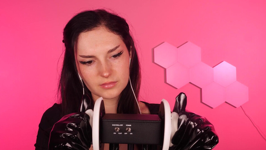 Busy b ASMR - 2 de abril de 2026 - Masaje de orejas con y sin guantes