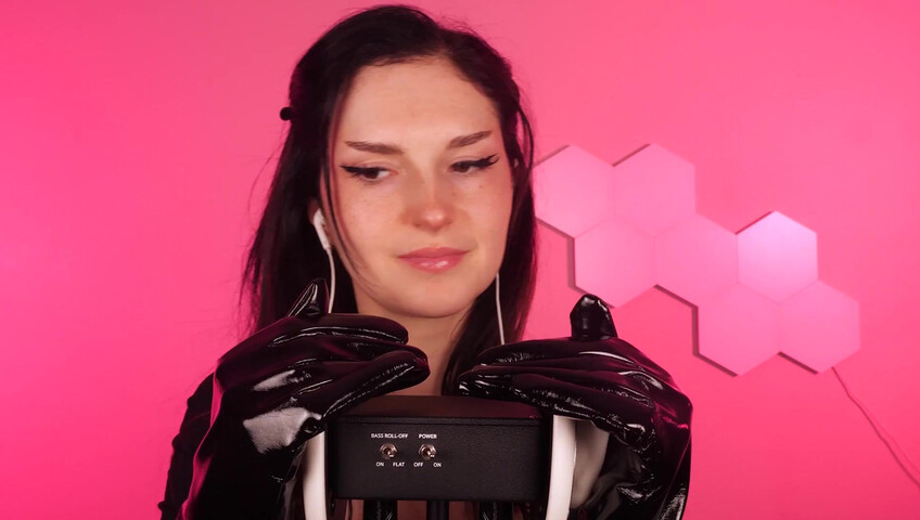 Busy b ASMR - 2 de abril de 2026 - Masaje de orejas con y sin guantes