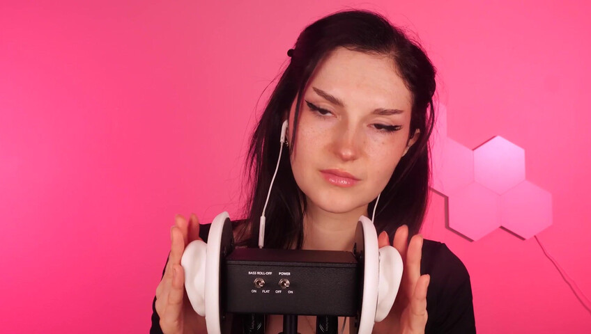 Busy b ASMR - 2 de abril de 2026 - Masaje de orejas con y sin guantes