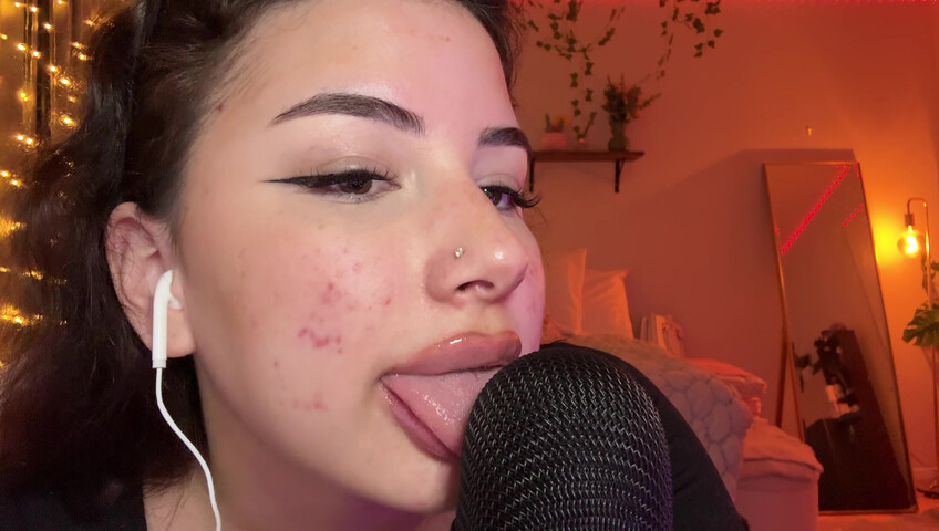 Wahonay ASMR - Intense Mic Licking