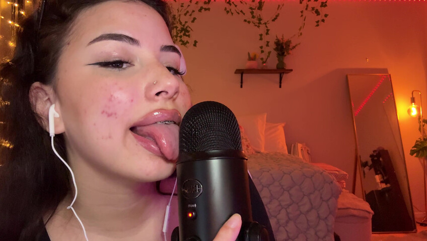 Wahonay ASMR - Intense Mic Licking