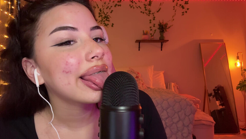 Wahonay ASMR - Intense Mic Licking