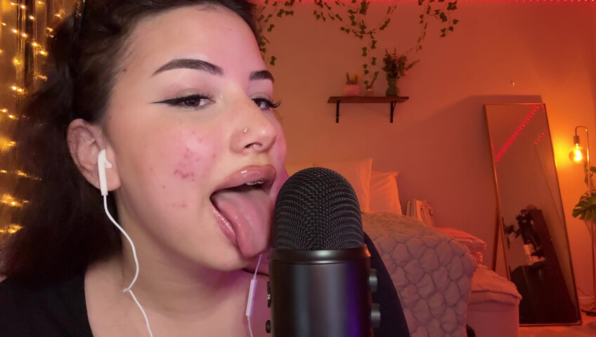 Wahonay ASMR - Intense Mic Licking