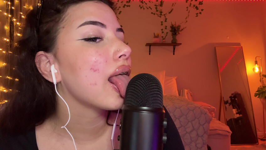 Wahonay ASMR - Intense Mic Licking