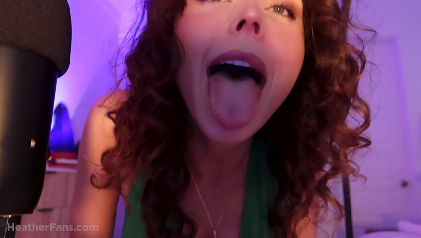 HeatheredEffect - Lens Lick ASMR - Green Halter