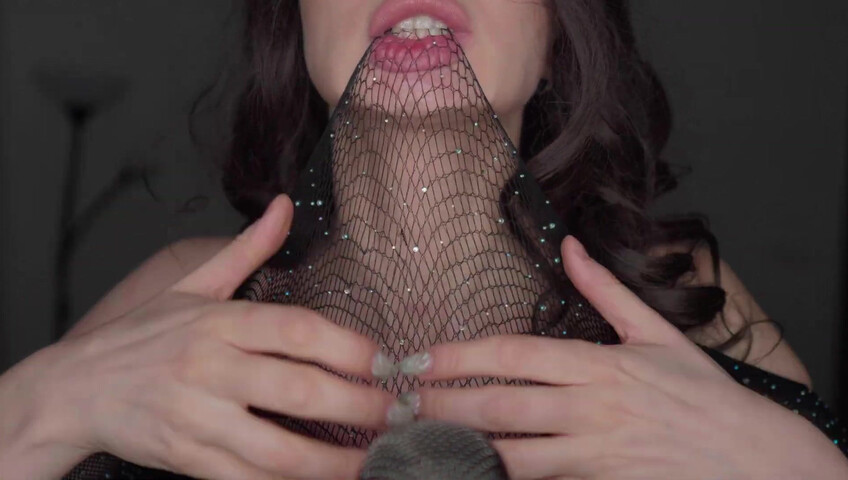 ZoyaMur - ASMR Sleep Fast & Aggressive Fabric Scratching Fishnet WET Mouth Sounds Clothes Sounds