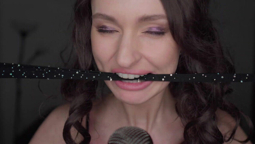 ZoyaMur - ASMR Sleep Fast & Aggressive Fabric Scratching Fishnet WET Mouth Sounds Clothes Sounds