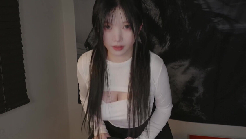 ASMR Yoon Ying - 13 April 2026 - ASMR 수상한 승마샵 RP 장비와 레슨