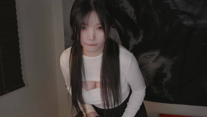 ASMR Yoon Ying - 13 April 2026 - ASMR 수상한 승마샵 RP 장비와 레슨