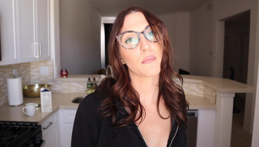 Tatum Christine - Seducing My Moms New Boyfriend - BBC