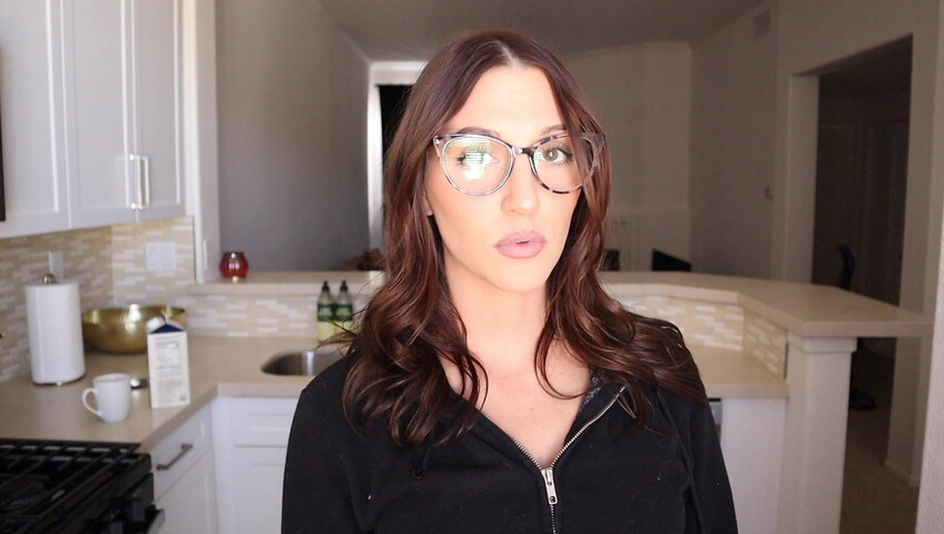 Tatum Christine - Seducing My Moms New Boyfriend - BBC