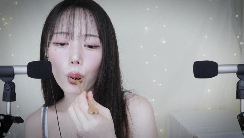 Jamonghae ASMR - 10 March 2026 - Eating You, Mouth Sounds 숟가락으로 뇸