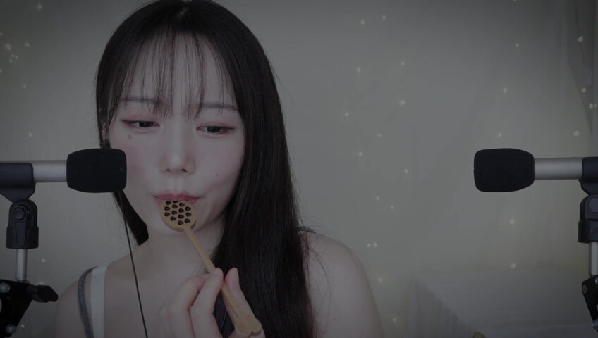 Jamonghae ASMR - 10 March 2026 - Eating You, Mouth Sounds 숟가락으로 뇸