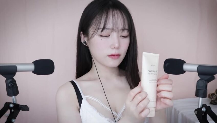 Jamonghae ASMR -15 Feb 2026 - Moist and Dry Body Sounds I’ll Let You Hear | Body Triggers | YT Membership