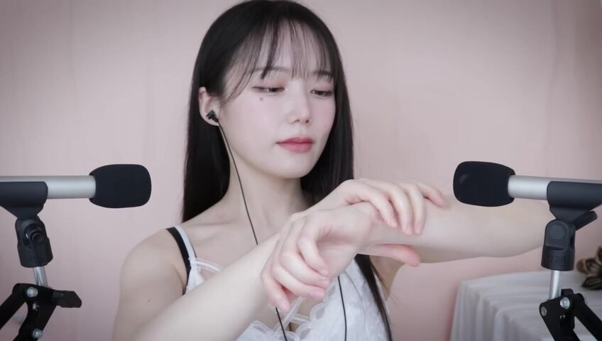 Jamonghae ASMR -15 Feb 2026 - Moist and Dry Body Sounds I’ll Let You Hear | Body Triggers | YT Membership