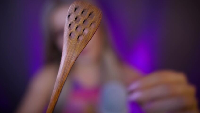 Lerka ASMRka - Honey Spoon + Mouth Sounds = Insane Tingles