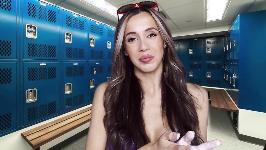 Isabella ASMR - Flirty barber gives you a handjob