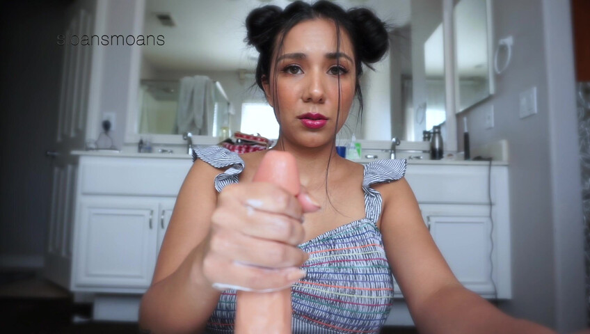 Sloansmoans - My First Handjob for Daddy