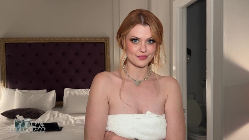 Elly Clutch - HOT REDHAED LOCKED OUT OF HER HOTEL ROOM