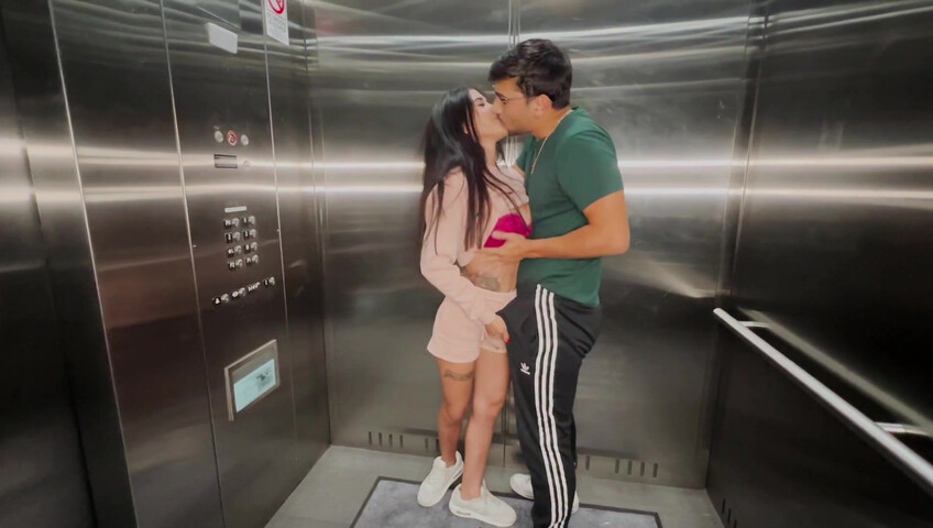 Max Fills x Alice Thunder - Latina Elevator Hookup After First Date