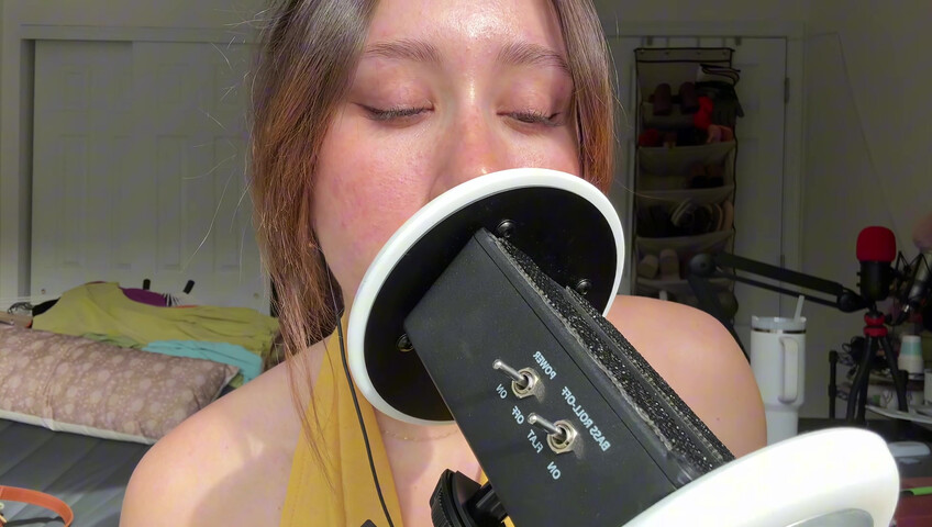 Dakota b ASMR – 3dio: Geräusche von feuchtem vs. trockenem Mund