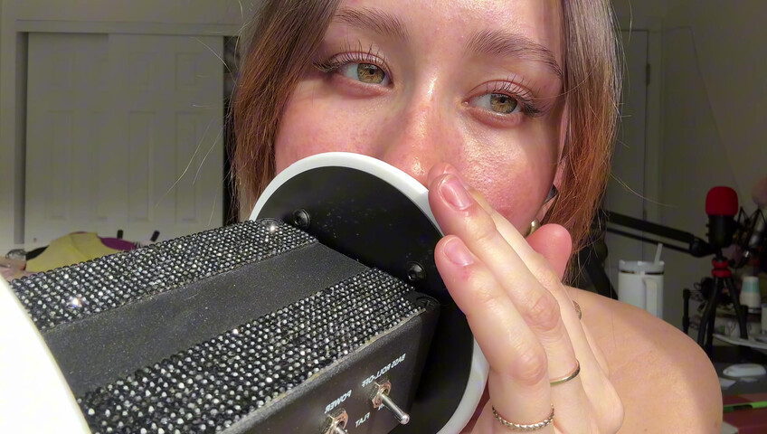 Dakota b ASMR – 3dio: Geräusche von feuchtem vs. trockenem Mund