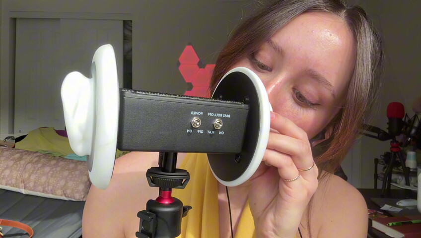 Dakota b ASMR – 3dio: Geräusche von feuchtem vs. trockenem Mund