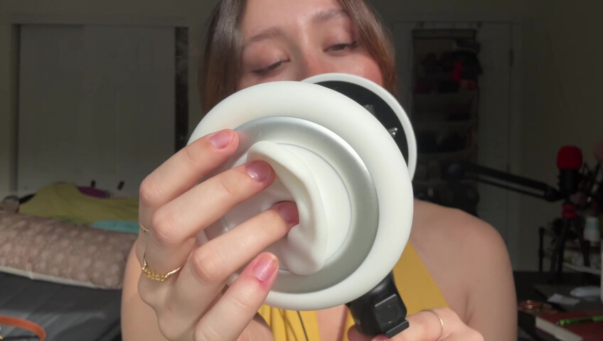 Dakota b ASMR – 3dio: Geräusche von feuchtem vs. trockenem Mund