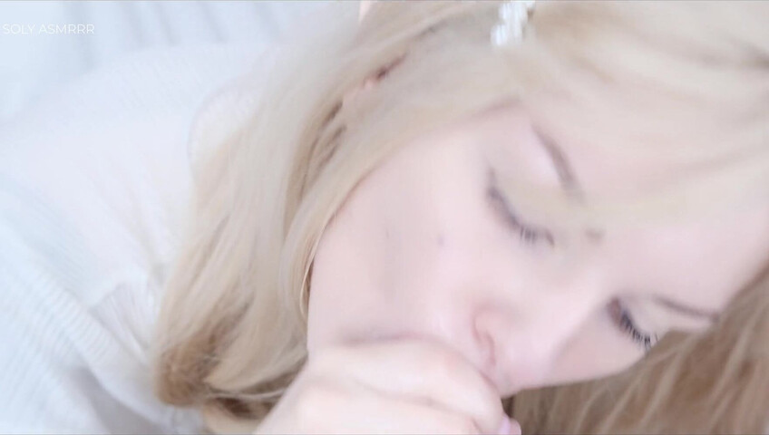 Soly ASMR - LITTLE ELF LIKES TO TEASE | LICKING, SLOPPY SOUNDS, SUCKING, EARS EATING
