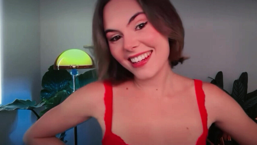 Cassia ASMR - First Nip Slip on Live Stream