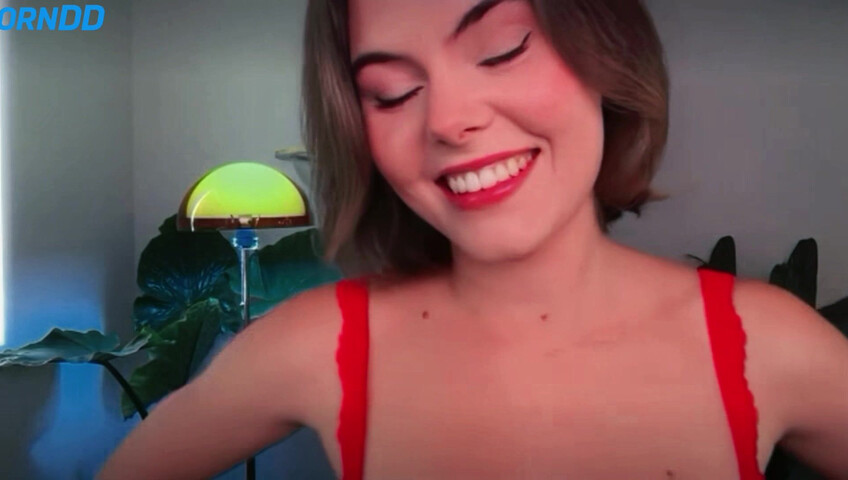 Cassia ASMR - First Nip Slip on Live Stream
