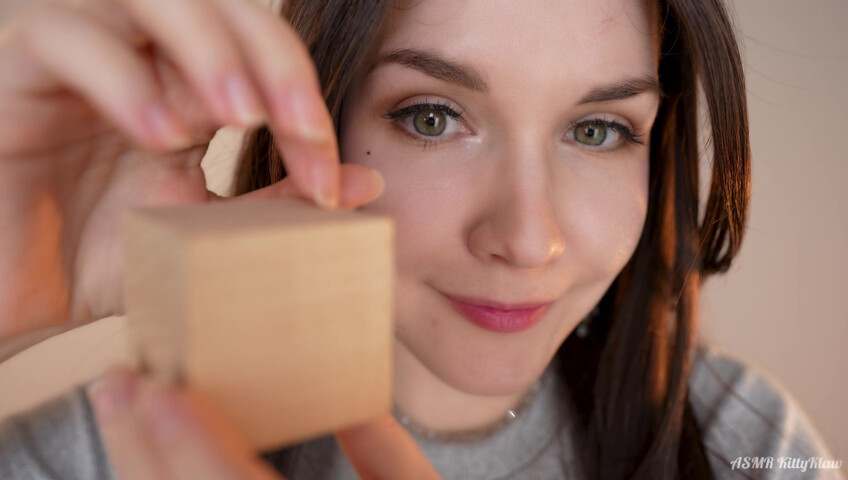 KittyKlaw ASMR - 30 April 2026 - ASMR Whisper and Tapping