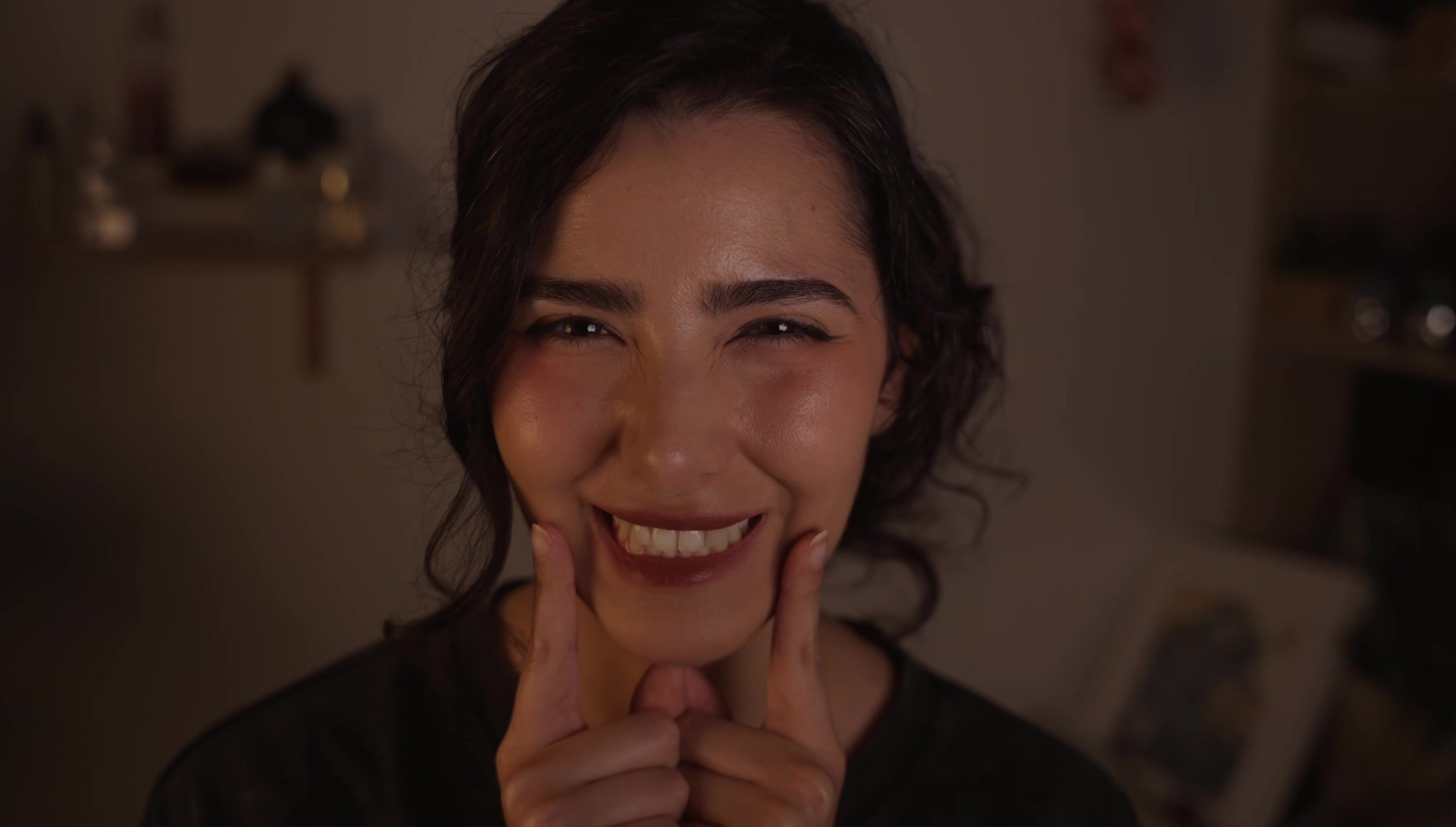 ASMR Glow - 1 May 2026 - ASMR For Members: Follow My Instructions!​