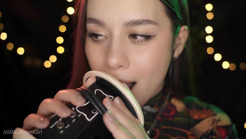 ASMR HoneyGirl - 28 April 2026 - Aggressive and Deep Licking 3Dio