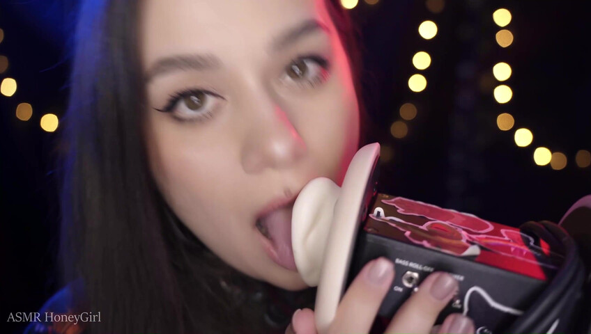 ASMR HoneyGirl - 28 April 2026 - Aggressive and Deep Licking 3Dio