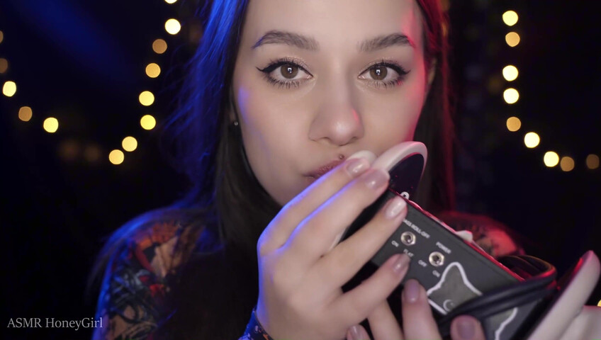 ASMR HoneyGirl - 28 April 2026 - Aggressive and Deep Licking 3Dio