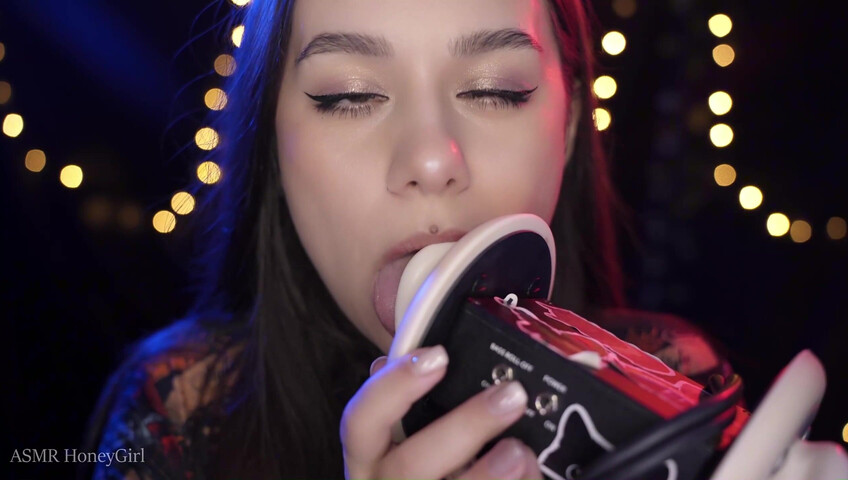 ASMR HoneyGirl - 28 April 2026 - Aggressive and Deep Licking 3Dio