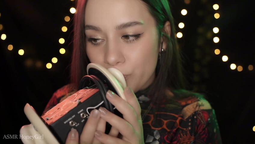 ASMR HoneyGirl - 28 April 2026 - Aggressive and Deep Licking 3Dio