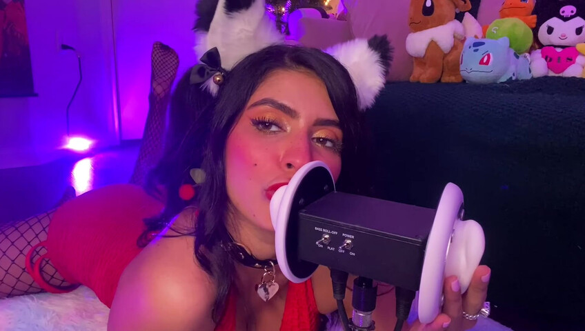 CorneliusTheCat - ASMR Ear Kissing