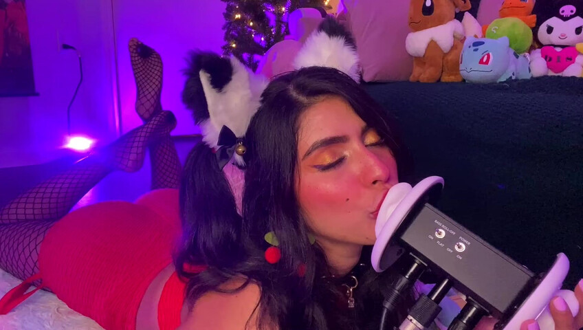 CorneliusTheCat - ASMR Ear Kissing