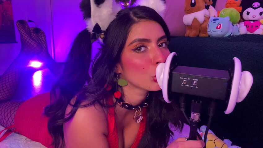 CorneliusTheCat - ASMR Ear Kissing